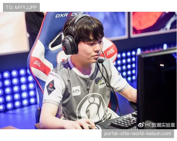 水晶宫门将亨德森场均7.15分 入选数据机构月度最佳阵容 水晶宫门将亨德森场均7.15分 入选数据机构月度最佳阵容